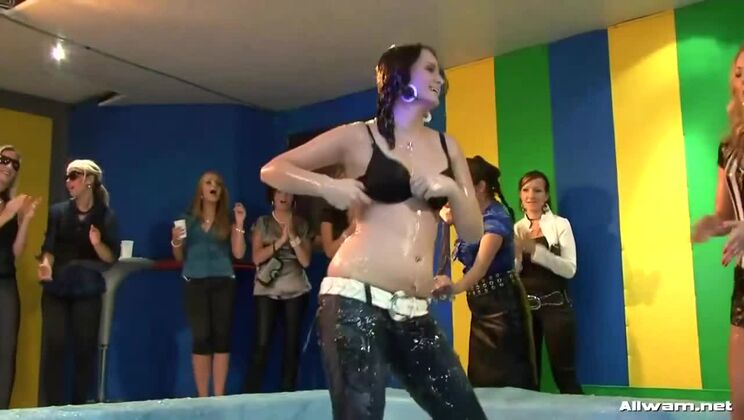 Eva Everheart - Hot Euro Babe Fucks Hard in Slippery Gel