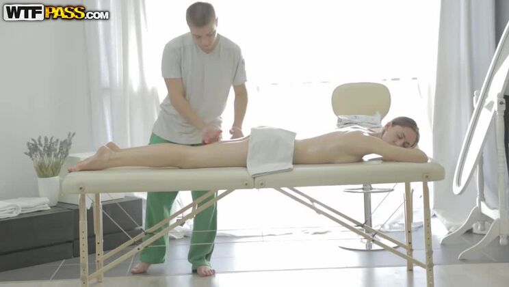 [HDMassagePorn] - Brunette Gets Anal Sex During Hot Massage - Nikolas - Aruna Aghora