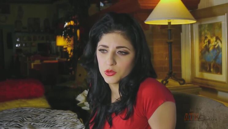 Brunette Babe Nikki Knightly with Nikki Bloh