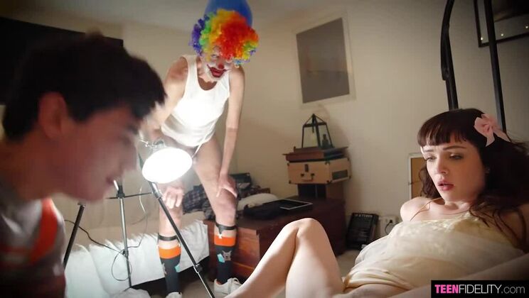 [TeenFidelity] - Juan El Caballo Loco Meets Young Aliya Brynn - Juan El Caballo Loco - Aliya Brynn