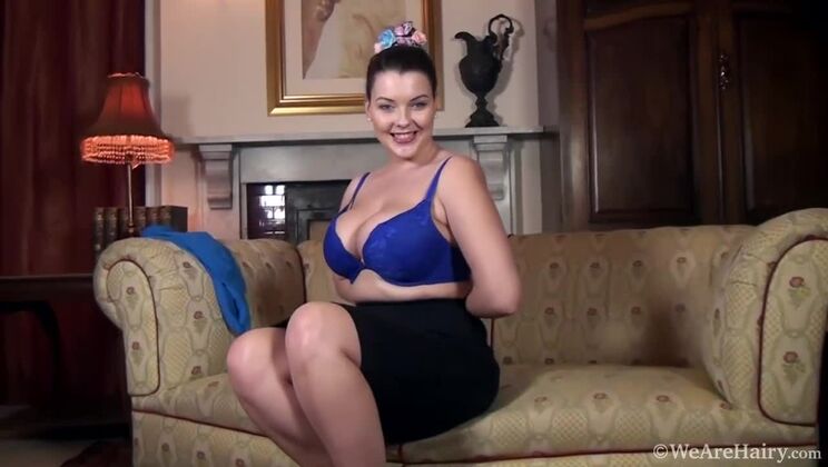 [WeAreHairy] - A Bad Day Leads to a Naked Cherry Blush - Toni Summers