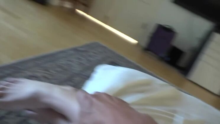 Blonde Bombshell Gets Fucked by Sky