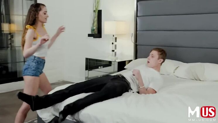 Cumming on a Brunette's Face