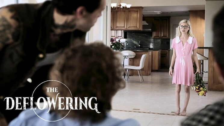 [PureTaboo] - Deflowering a Petite Teen with Facial Cumshot - Piper Perri - Johnny Goodluck - Mark Zane - Small Hands - Robby Apples