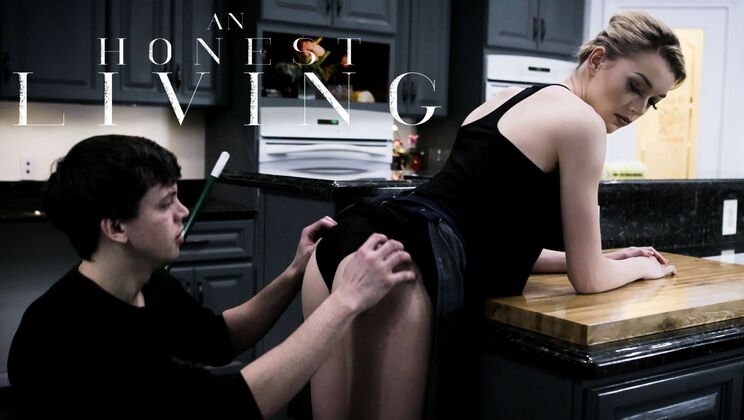 Natural Tits Blonde Anny Aurora in Cumshot Scene