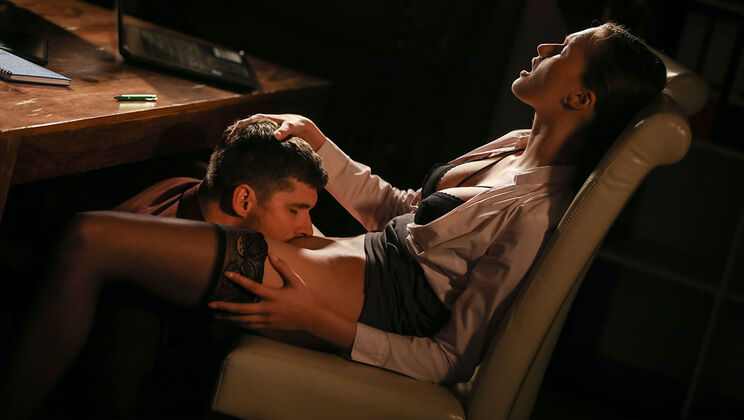 Alexis Crystal's Sensual Night