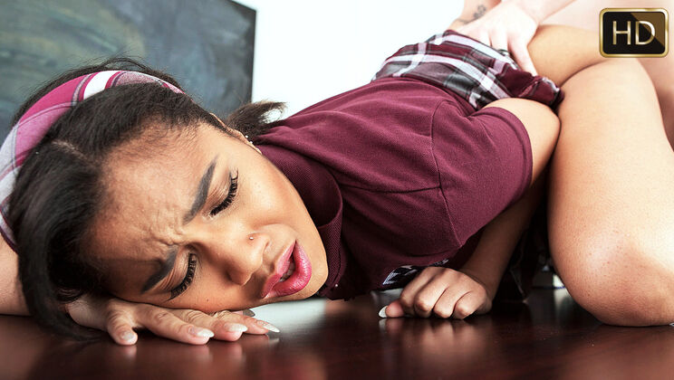 [InnocentHigh] - Loni Legend's Teen Pleasure