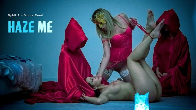 [Babes.com] - Outdoor Lesbian 69 with Tattooed Vinna Reed - Sybil - Vinna Reed