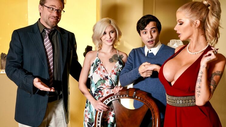 [Brazzers] - Standing Doggystyle and Footplay - Ricky Spanish - Kiara Cole - Joslyn James