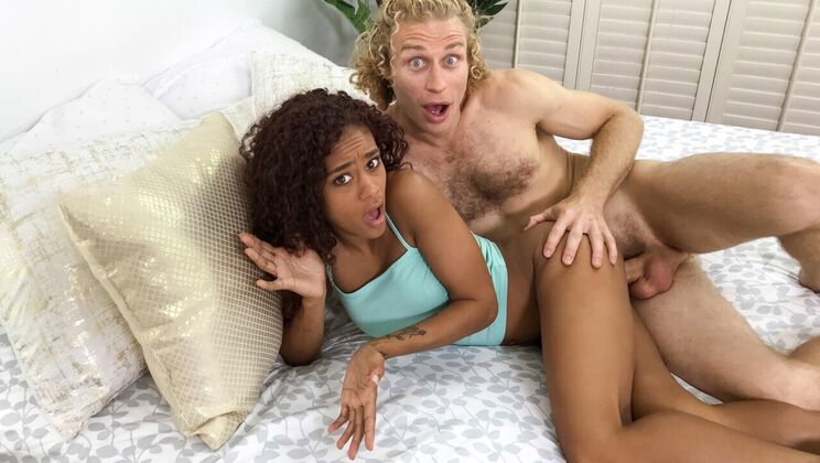 [Brazzers] - Strap-On in Missionary Position - Michael Vegas - Scarlit Scandal