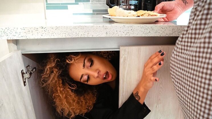 [TeensLoveHugeCocks] - Shaved Pussy Masturbation Break-In