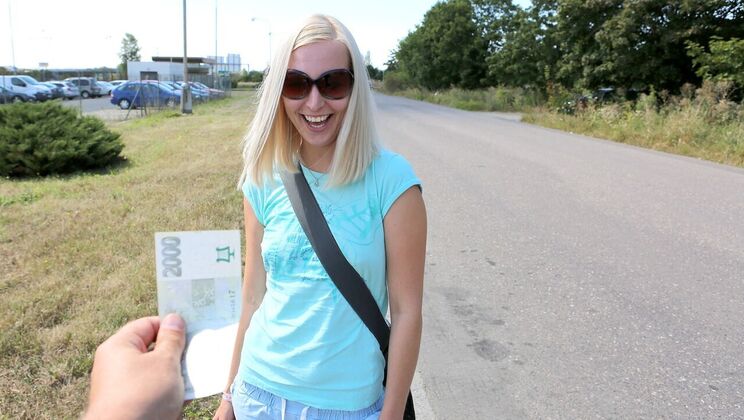 Outdoor Amateur Blonde Sex