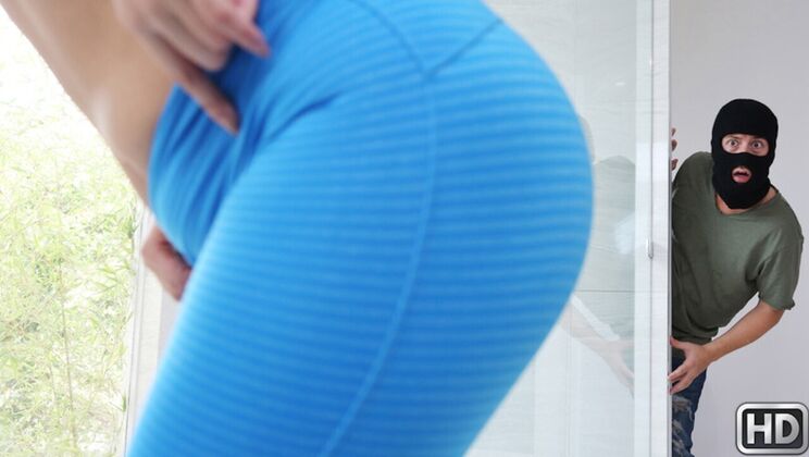 [BigNaturals] - Tattooed Teen Gets Fucked in the Shower - Alix Lovell - Jessy Jones