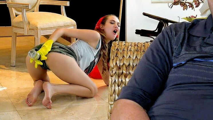 Samantha Hayes Gets on Her Knees