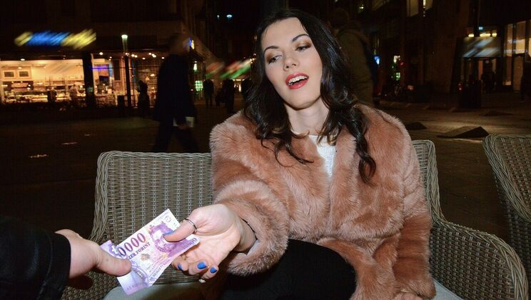 [PublicPickups] - Sarah Highlight Gets Doggystyle - Sarah Highlight