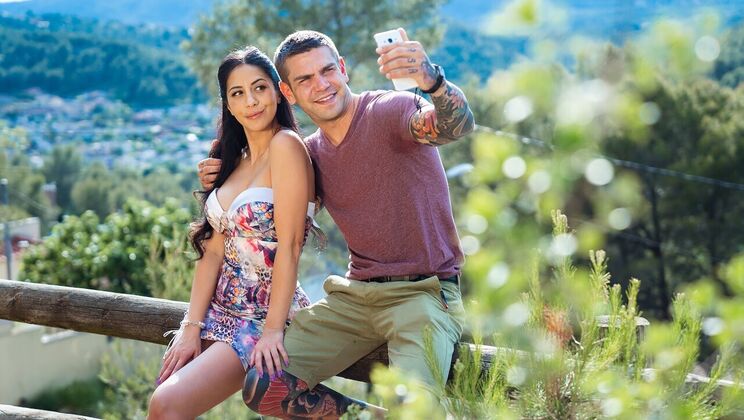 [DaneJones] - European Couple's Gonzo Sex in the Sunset