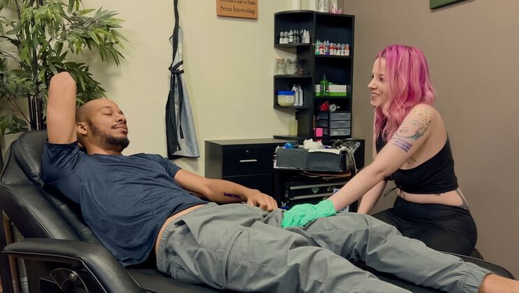 Tattooed Lady Lazarus Gets Fucked Hard