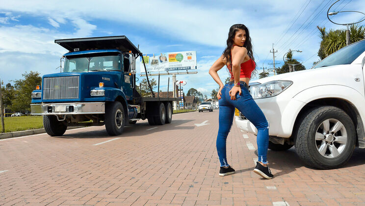 [Oyeloca] - Latina Girls' Paradise Discovered - Mario Leon - Mariana Lopez