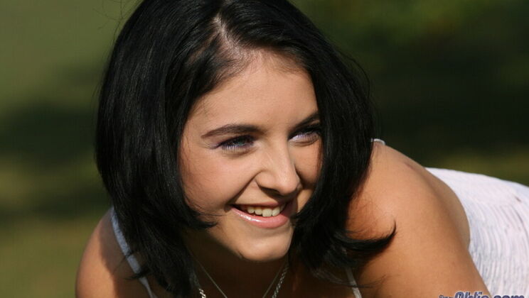 [Oldje] - Piercing Brunette Takes Big Cock - Sherman - Brun