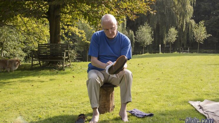 [Oldje] - Horny Kitty Gets Fisted and Licked - Alexis Crystal - Frank