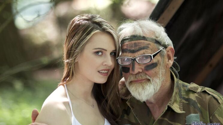 [Oldje] - Peter Fucks Lucianna in Missionary - Peter - Lucianna Karel