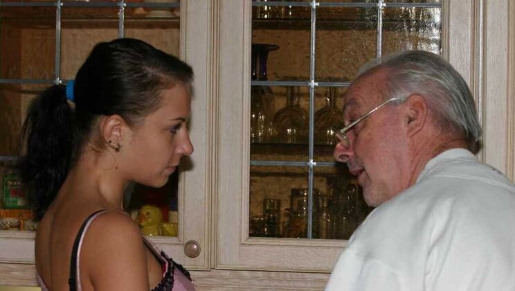 [Oldje] - Old Man Fucks Kitchen Girl Doggystyle - Sicke - Ulma