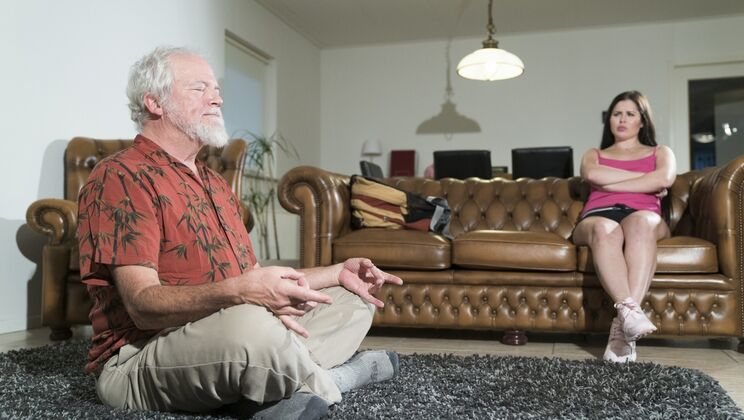 [Oldje] - Old Yogin Fucks Young Teen - Cassie Right - Bruno