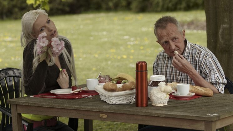 [Oldje] - Behind the Scenes: AlexisII's Blowjob and More - Doug - AlexisII