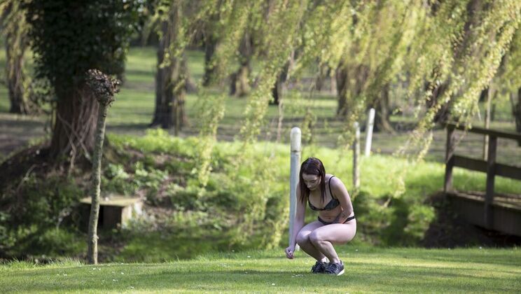 [Oldje] - Outdoor Cumshot on a Sunny Sunday with William and Charlotte
