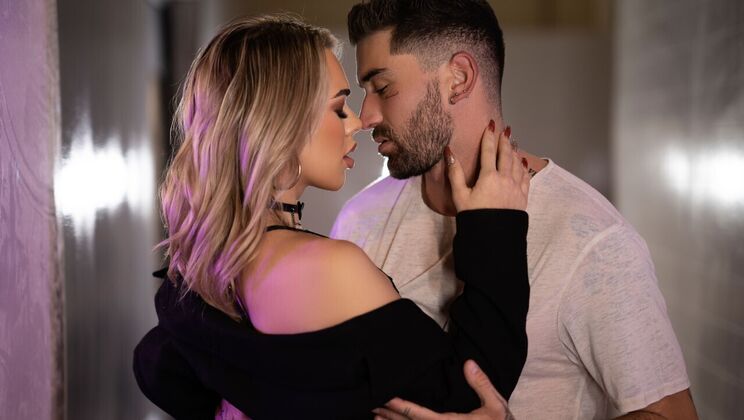 [TransAngels] - Quick Blowjob and Facial