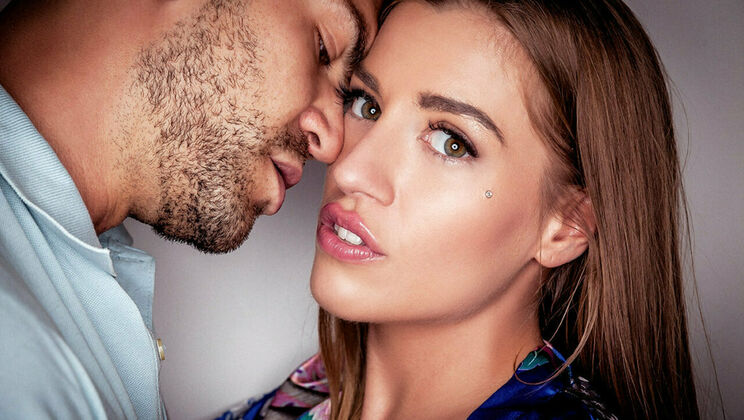 [SexArt] - Bikini Babe Silvia Dellai's Naughty Czech Escapade - Juan Lucho - Silvia Dellai