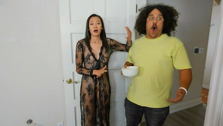[ShareMyBF] - Sexy MILF Krissy Lynn Gets Fisted and Fucked - Krissy Lynn - Small Hands - Madi Laine