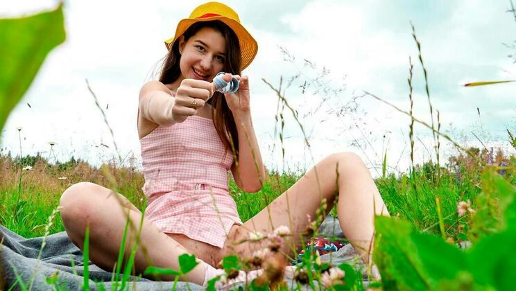 [ClubSweethearts] - Surrounded By Blooms, Jolie Butt Masturbates Outdoors - Jolie Butt