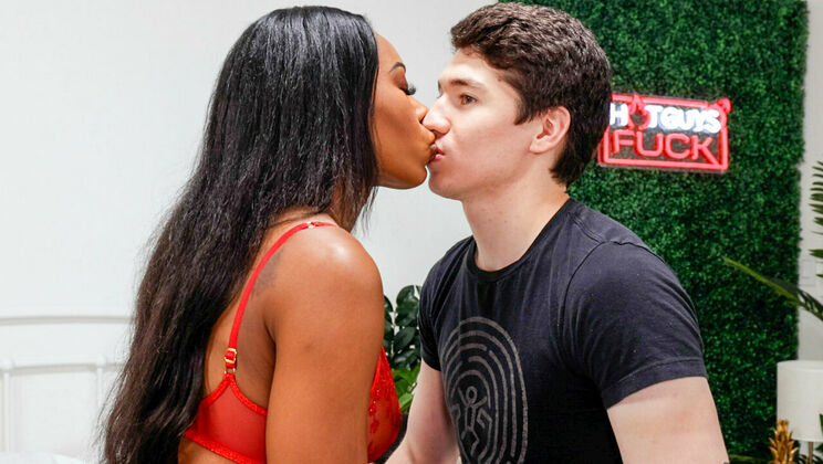 [HotGuysFuck] - Debut Scene: Nadia Jay and Fabio Armani's First Adult Video - Nadia Jay - Fabio Armani