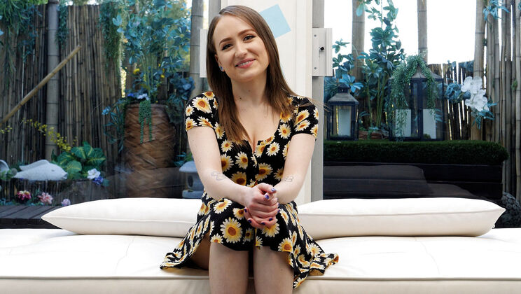 Reverse Cowgirl Lizzie