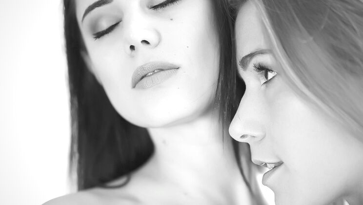 [SuperPrivateX] - Alexis Crystal, Marcello Bravo, LittleCaprice in XXX Czech Movie - Alexis Crystal - Marcello Bravo - LittleCaprice