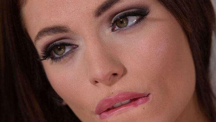 [PornWorld] - Light brown skin Clara Mia gives amazing oral and rides hard - Vince Karter - Clara Mia