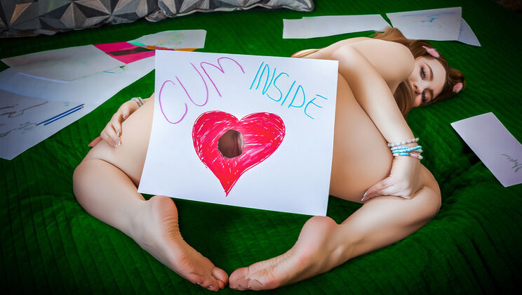 [MyBabysittersClub] - Virgin Gets Creampie and Spanking - Ken Feels - Naomi Ryder