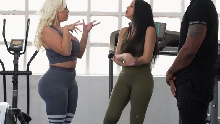 [PornWorld] - Romanian Curvy Julia De Lucia in Leggings Orgy - Blondie Fesser - Julia De Lucia - Jesus Reyes