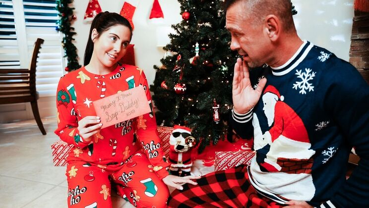 [MyPervyFamily] - Stepdad Unwraps Shaved Brunette for Blowjob and Pussy Licking - Theodora Day - Peter Fitzwell