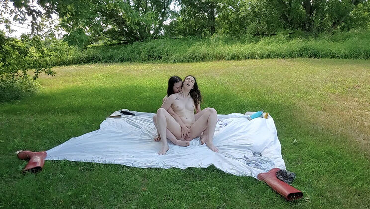 Country Girls Dirty Talk And Fingering